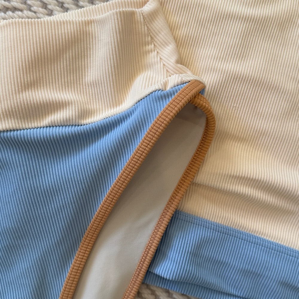 Beach Riot High Neck Bikini Set - Picture 3 of 3